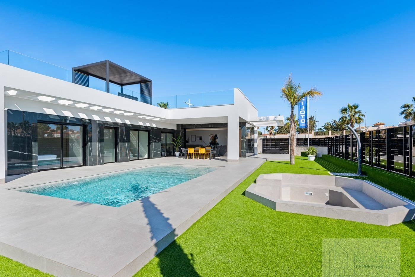 VILLA  EN ALICANTE,ALGORFA