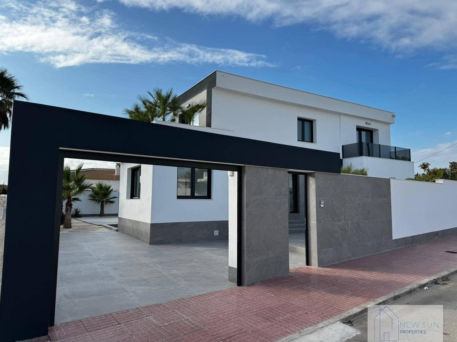 VILLA  EN ALICANTE,CIUDAD QUESADA
