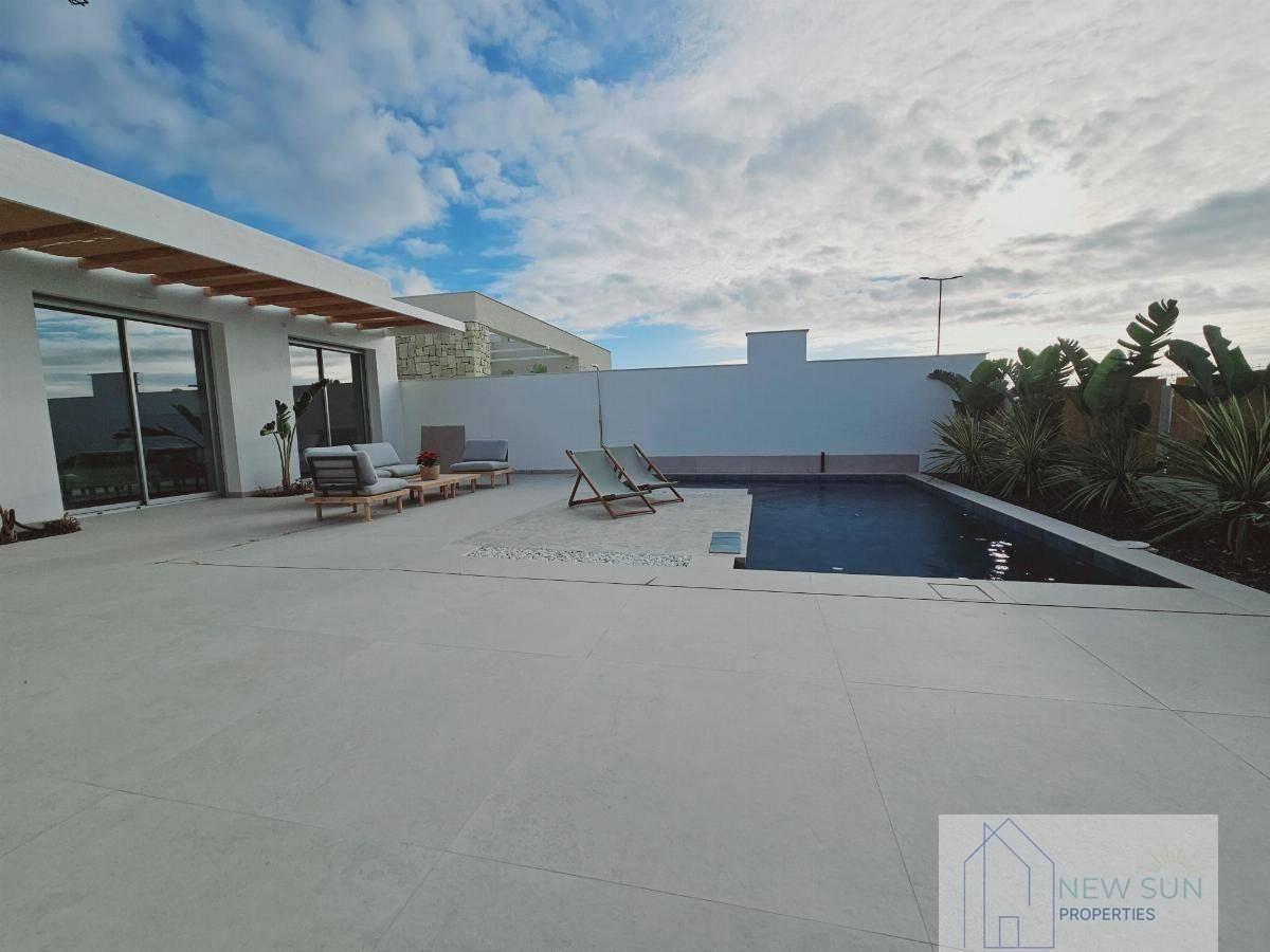 VILLA  EN ALICANTE,LOS MONTESINOS