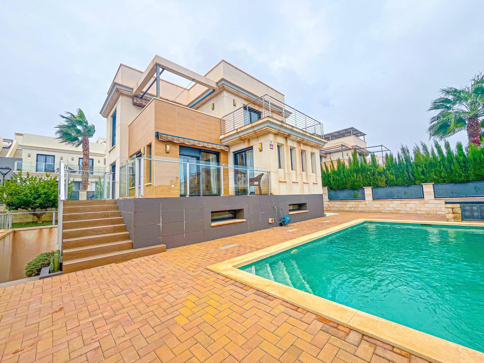 VILLA  EN ALICANTE,ORIHUELA