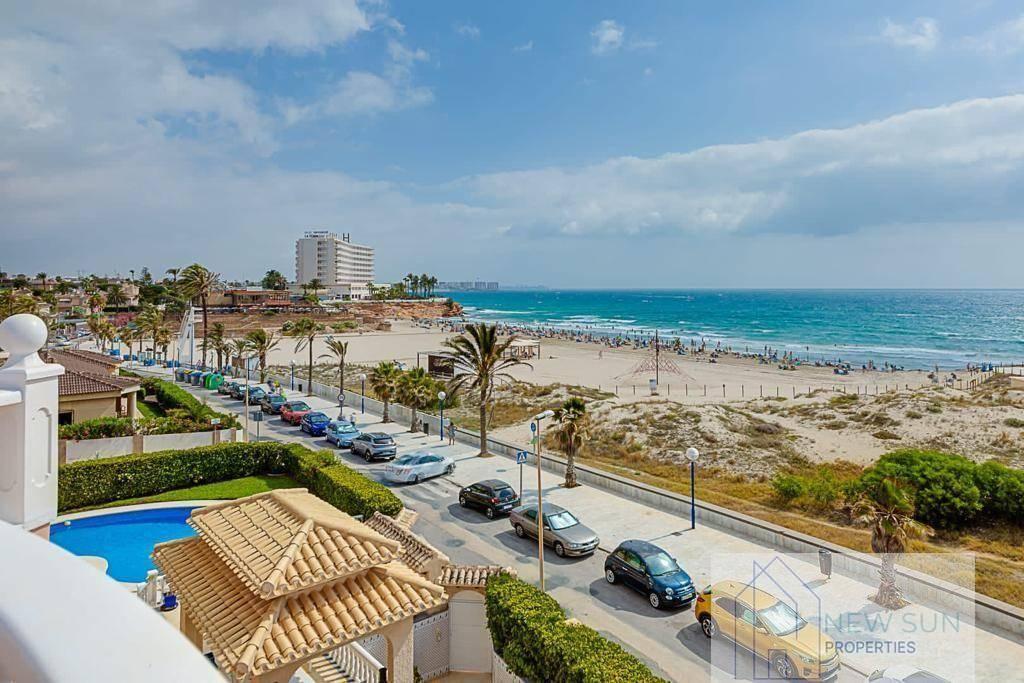 VILLA  EN ALICANTE,ORIHUELA COSTA