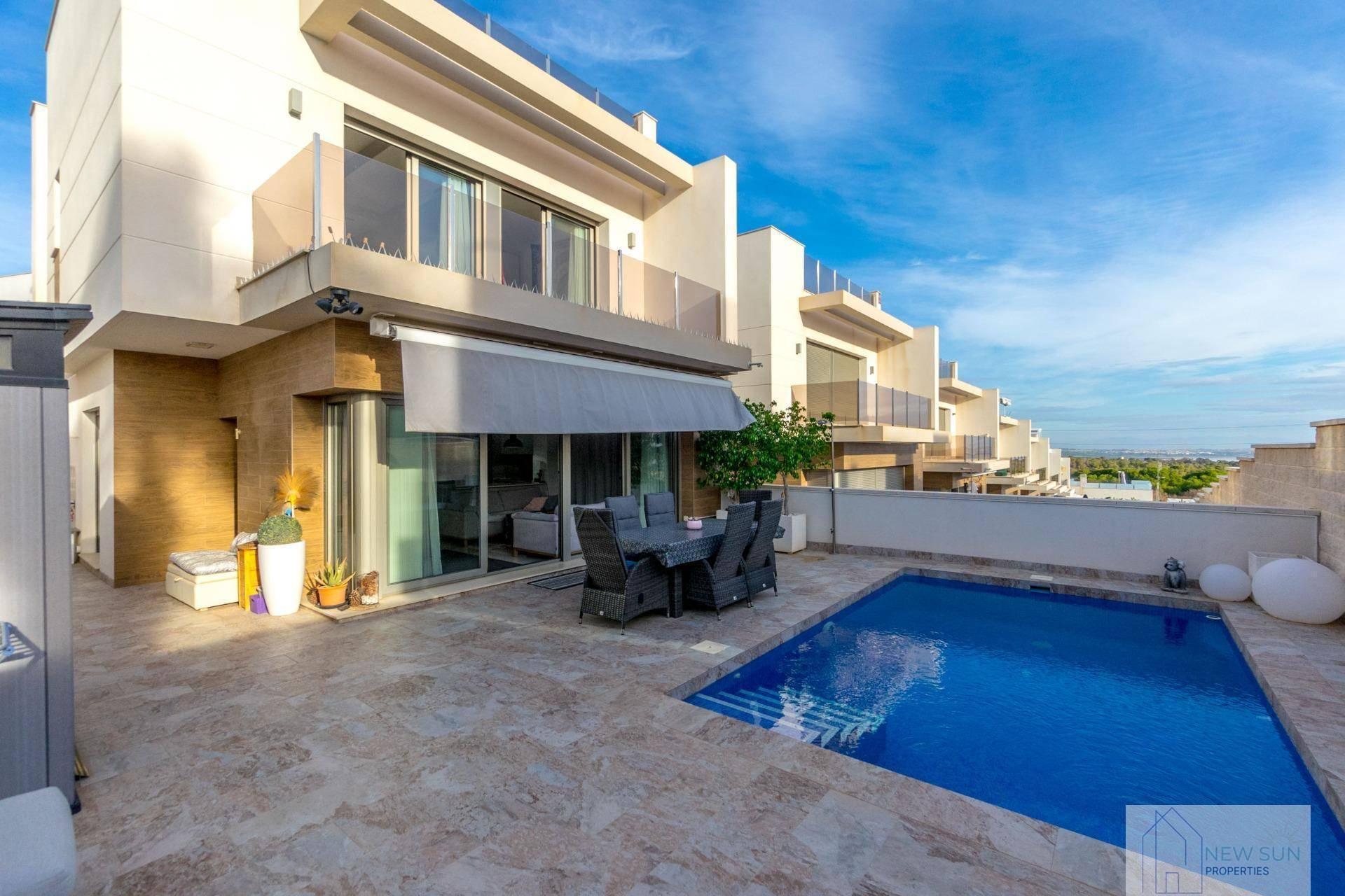 VILLA  EN ALICANTE,ORIHUELA COSTA