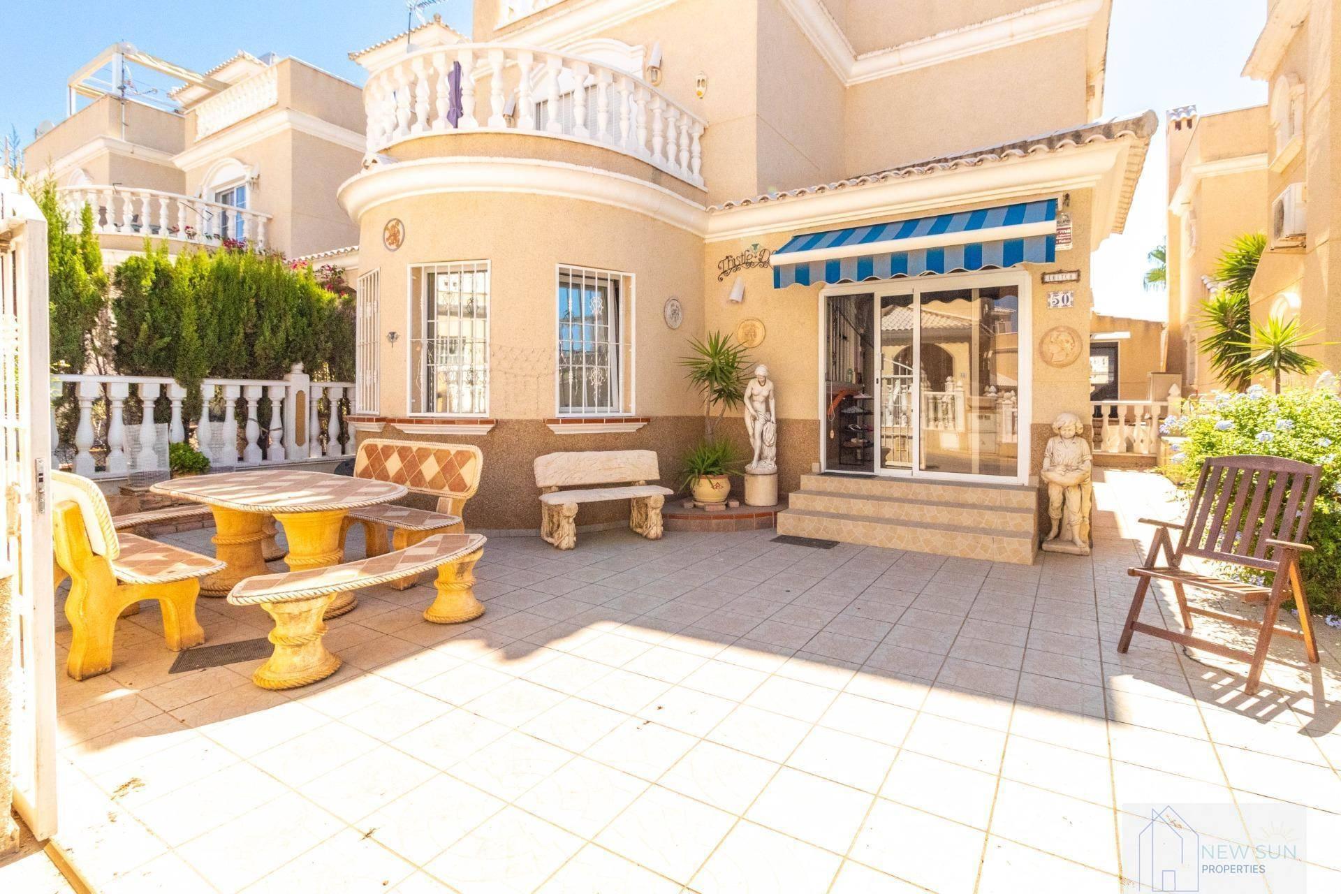 VILLA  EN ALICANTE,ORIHUELA COSTA
