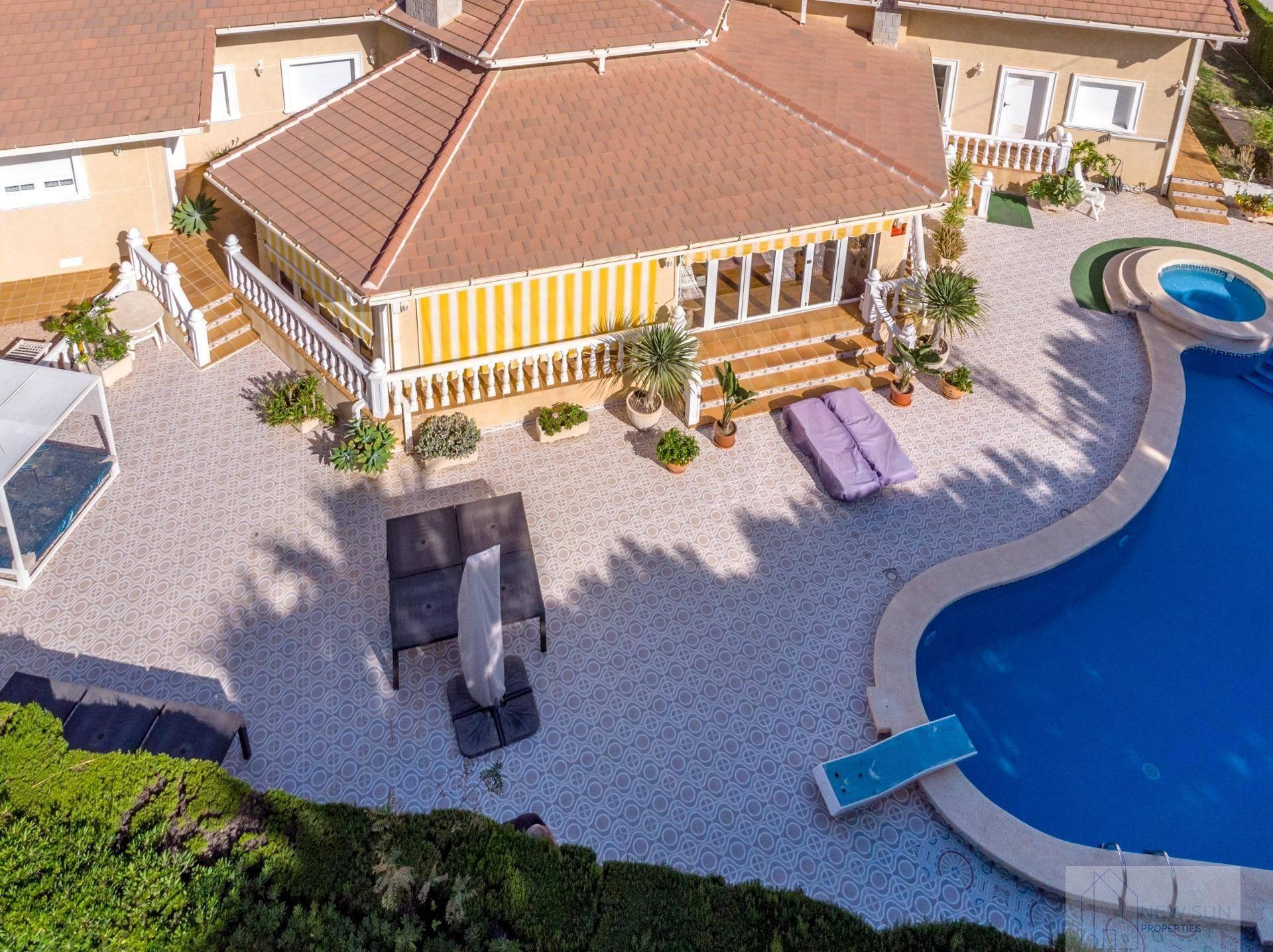 VILLA  EN ALICANTE,ORIHUELA COSTA
