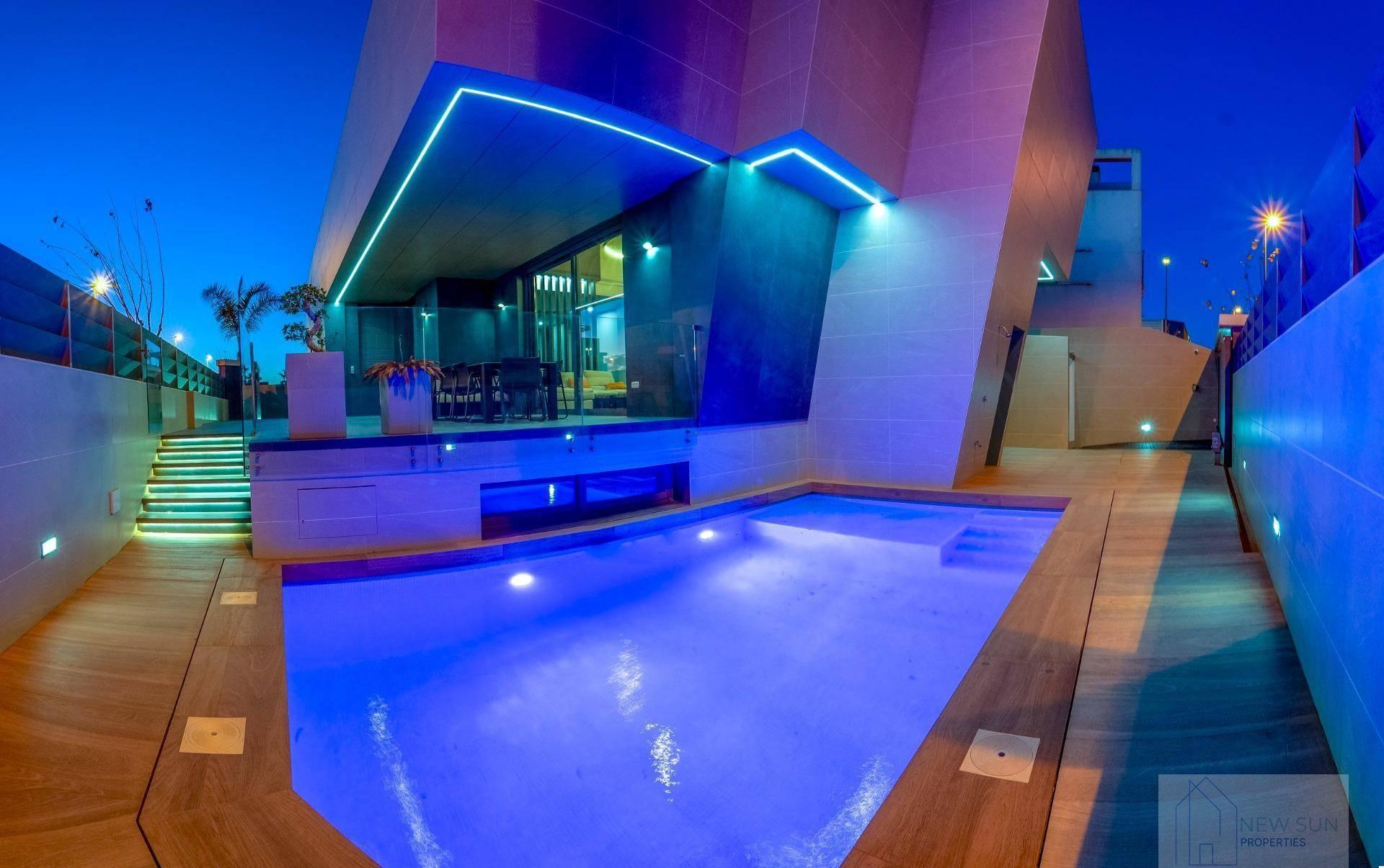 VILLA  EN ALICANTE,PILAR DE LA HORADADA