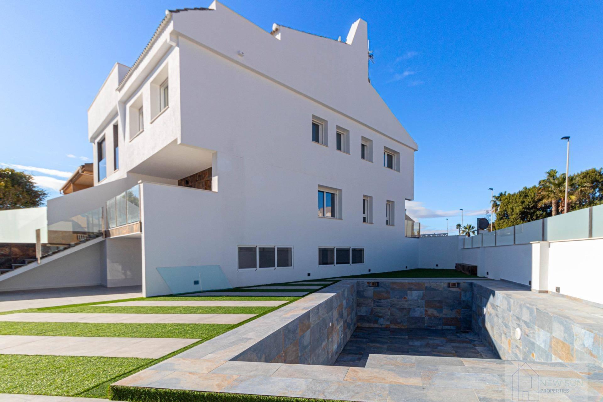VILLA  EN ALICANTE,PILAR DE LA HORADADA