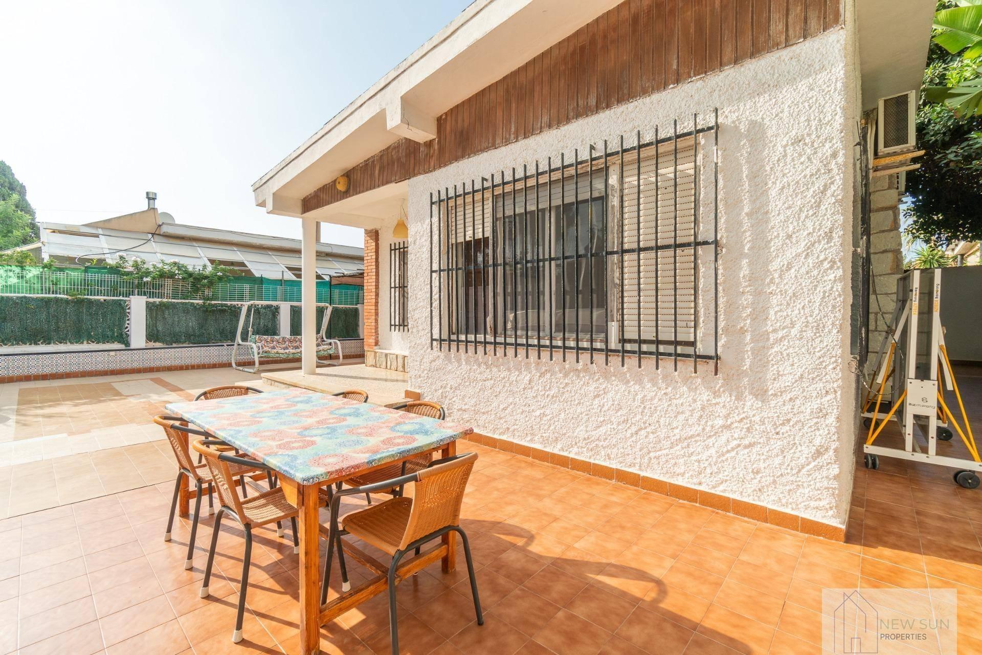 VILLA  EN ALICANTE,TORREVIEJA