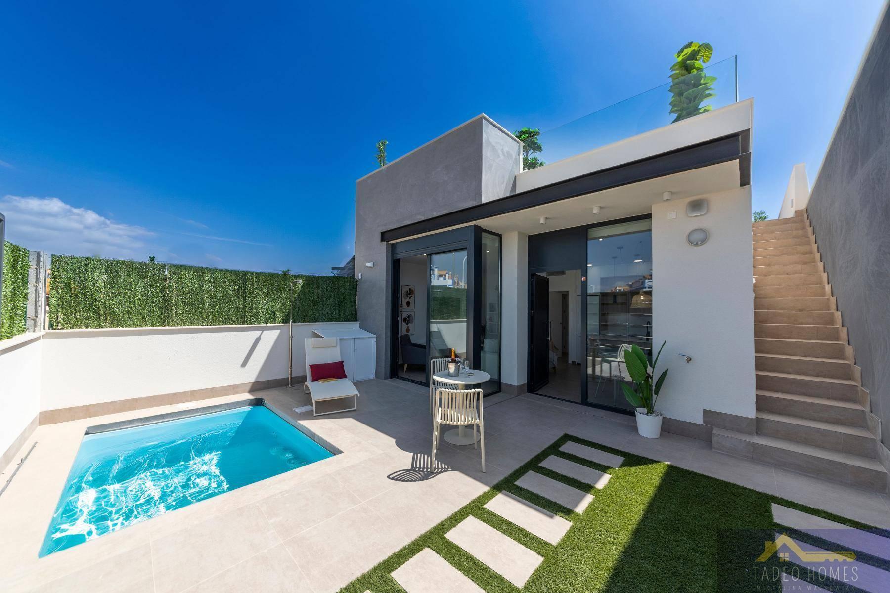 VILLA  EN ALMERíA,PULPí